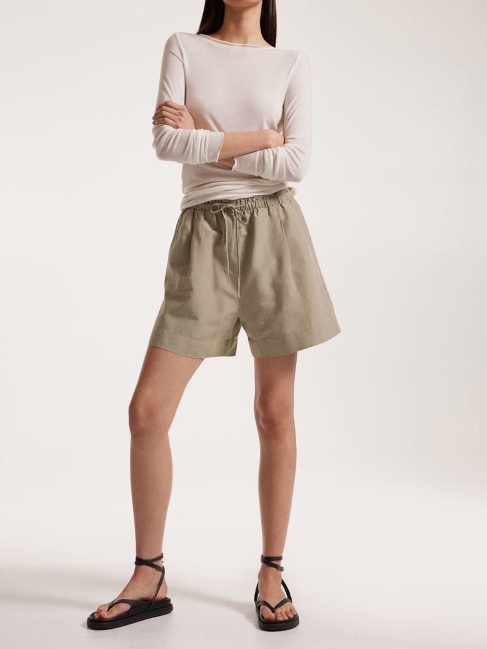 H&M linen blend pull on shorts M